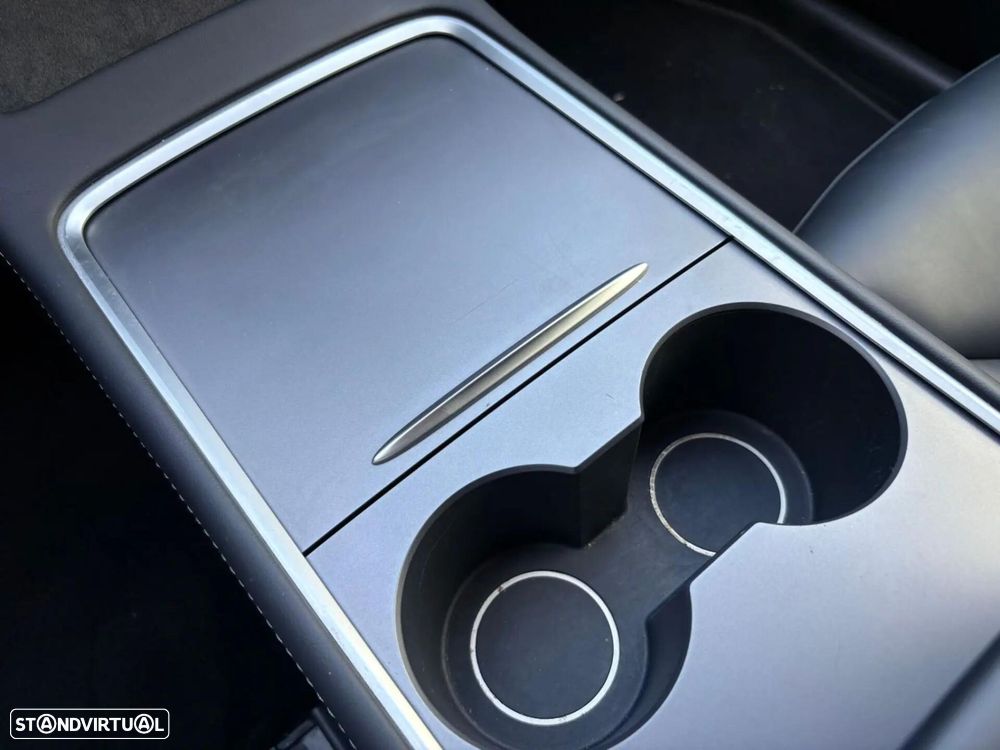 Tesla Model Y Long Range Tração Integral - 50