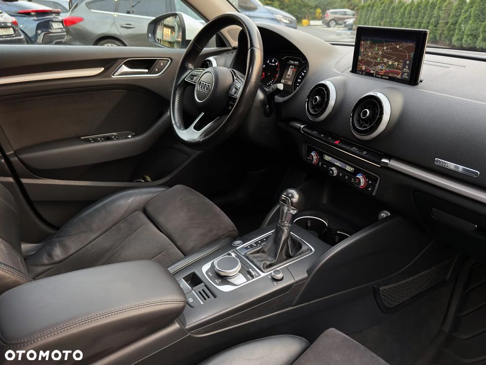 Audi A3 Sportback - 19