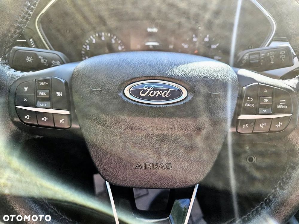 Ford Escape 2.0 EcoBoost AWD Titanium - 16