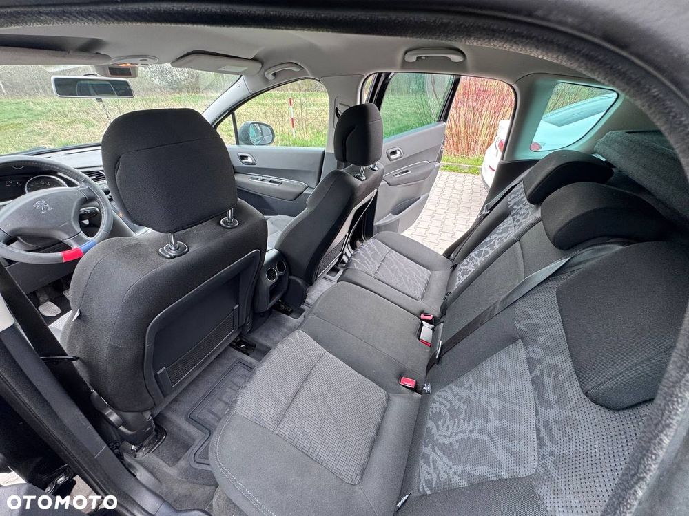 Peugeot 3008 1.6 Active - 11