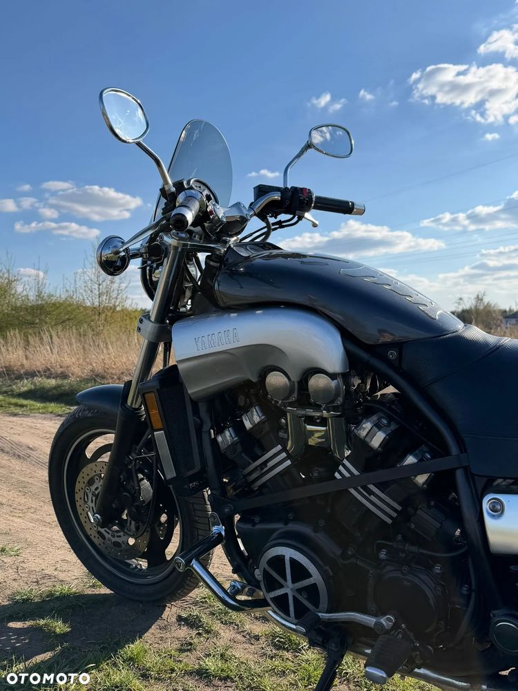 Yamaha V-MAX - 8
