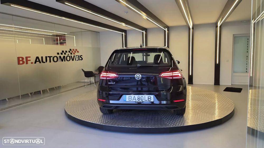 VW Golf 1.6 TDi Confortline - 17