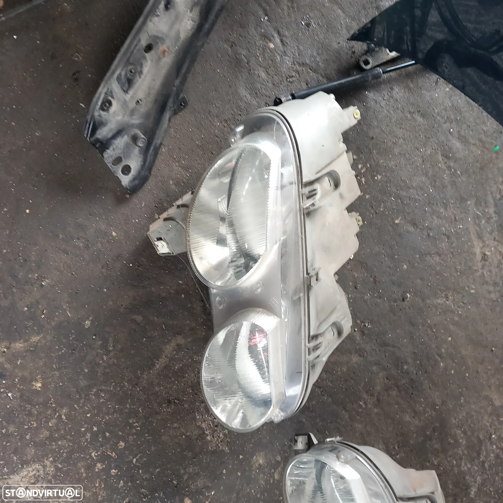 Capot para choques farois e frente em chapa rover 75 ano 2001 200€ - 4