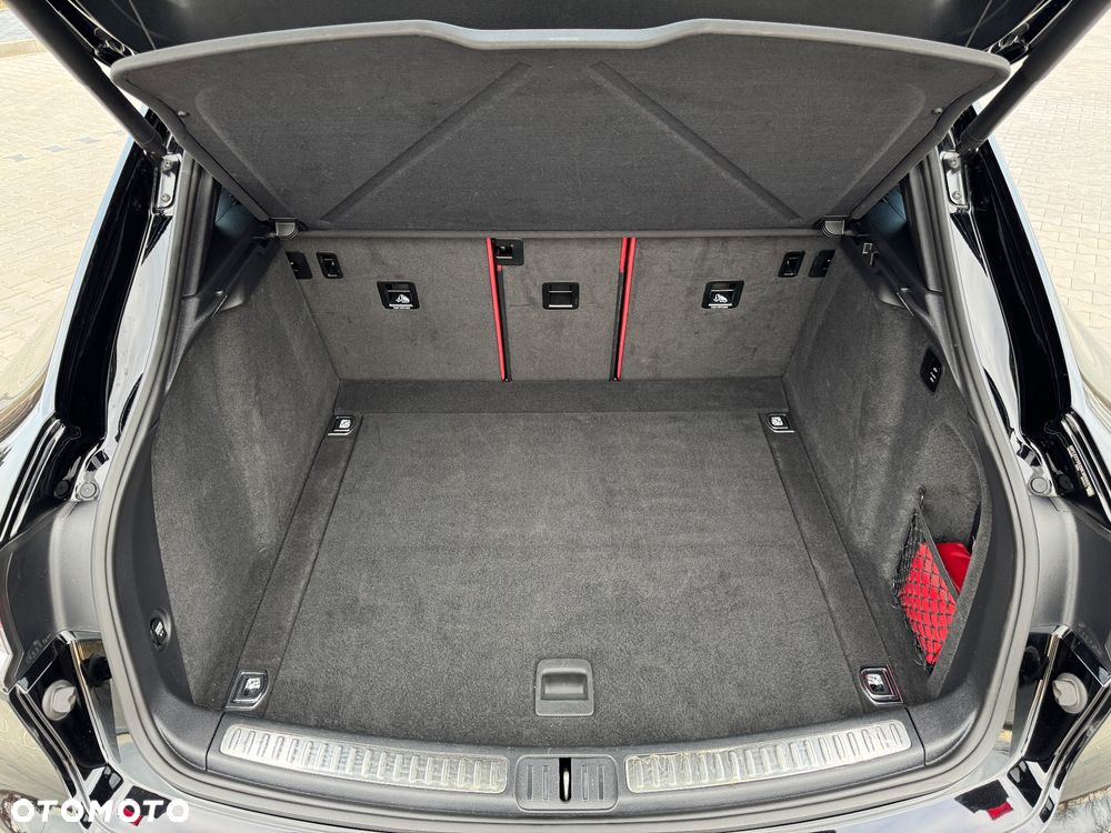 Porsche Macan - 33