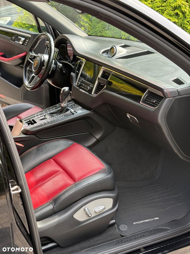 Porsche Macan Standard - 25