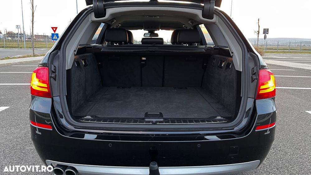 BMW Seria 5 525d xDrive AT - 16