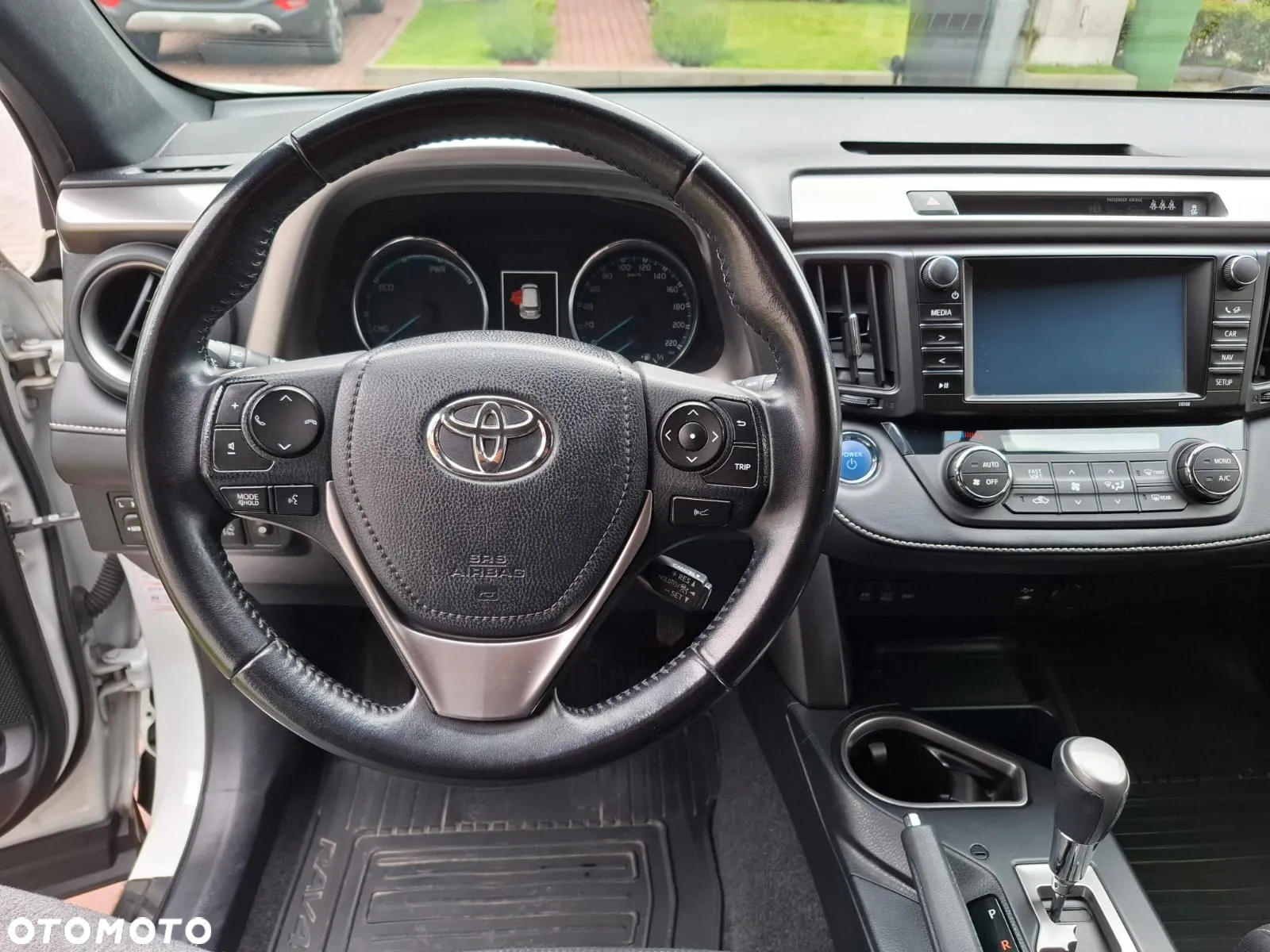 Toyota RAV4 Hybrid Selection 4x2 - 19