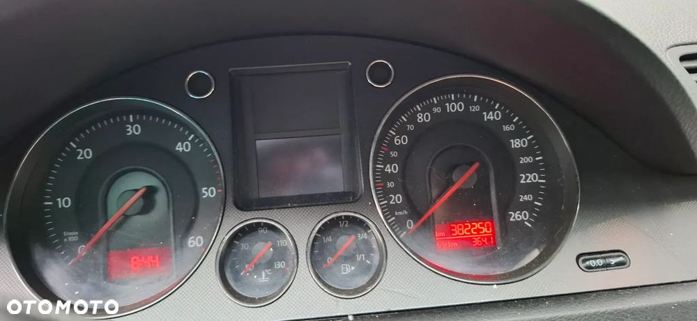 Licznik zegary  EU VW PASSAT B6 2.0 TDI - 1