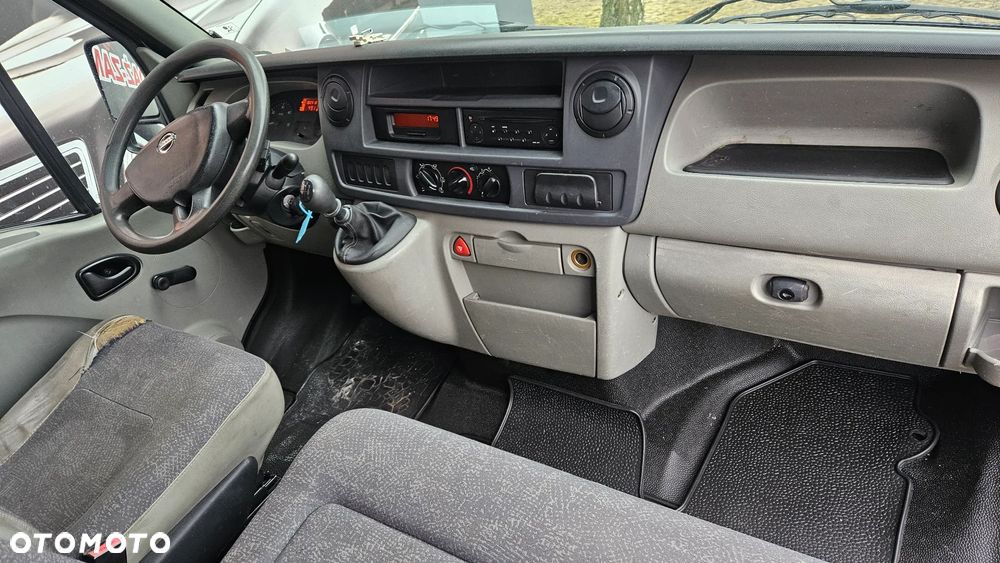 Nissan INTERSTAR - 6
