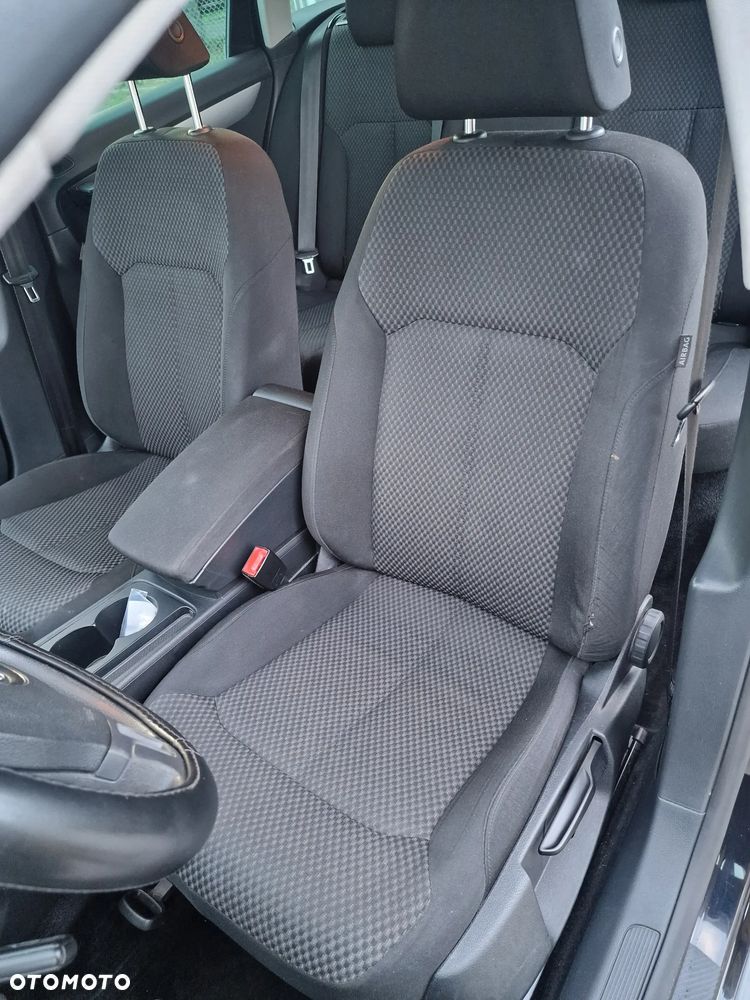 Volkswagen Passat 2.0 TDI Comfortline DSG - 17
