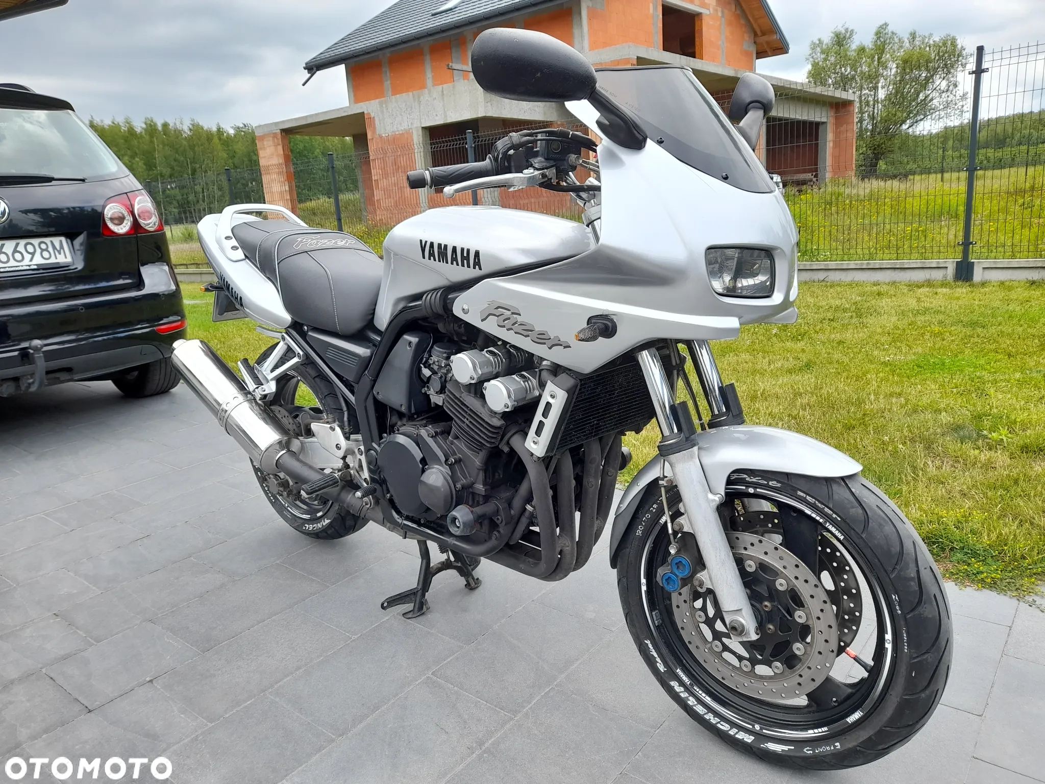 Yamaha FZS - 4