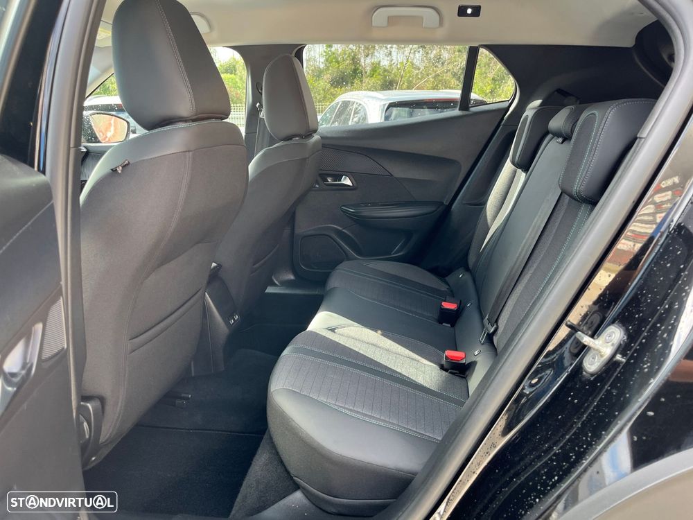 Peugeot 2008 BlueHDi 130 EAT8 Allure Pack - 43