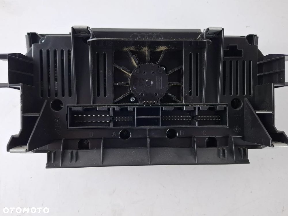 Panel Sterownik Klimatyzacji Nawiewu Grzanych Audi A3 8P 8P0820043BH - 8