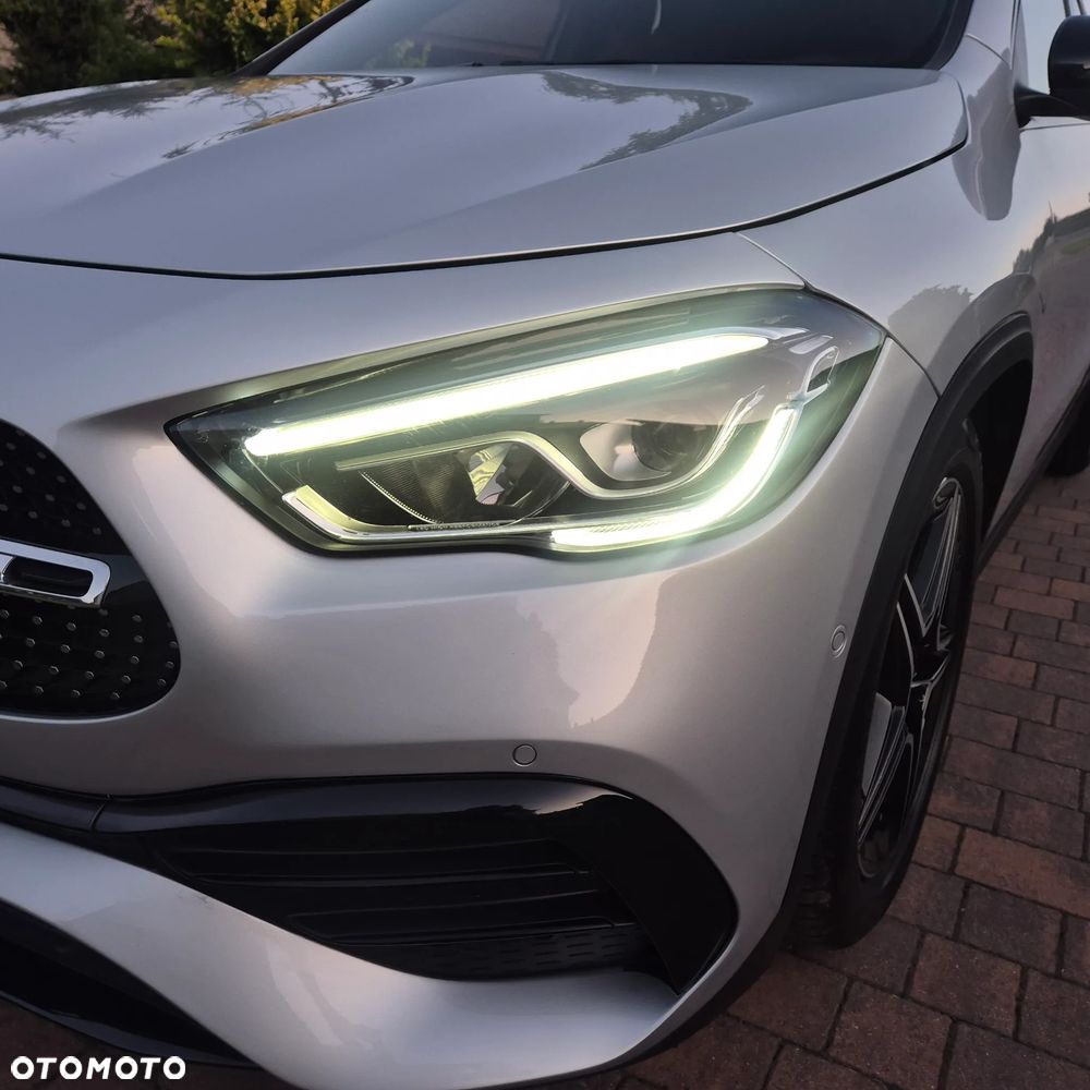 Mercedes-Benz GLA 180 d 8G-DCT AMG Line - 22