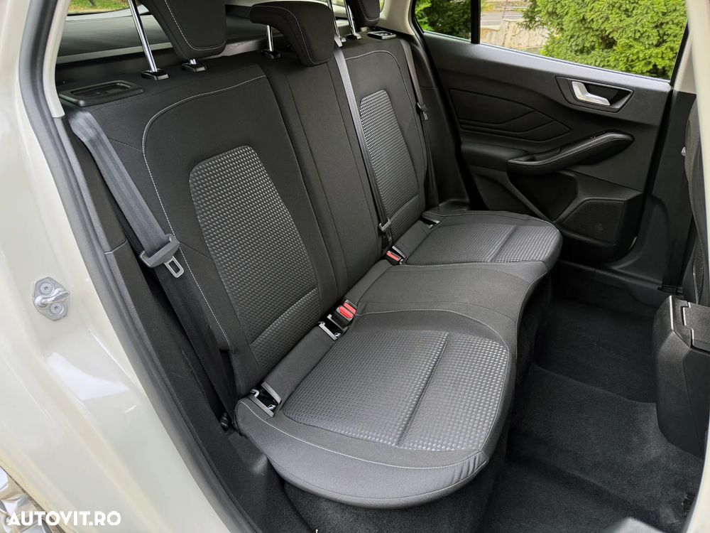 Ford Focus 1.5 EcoBlue Start-Stopp-System Aut. TREND - 8