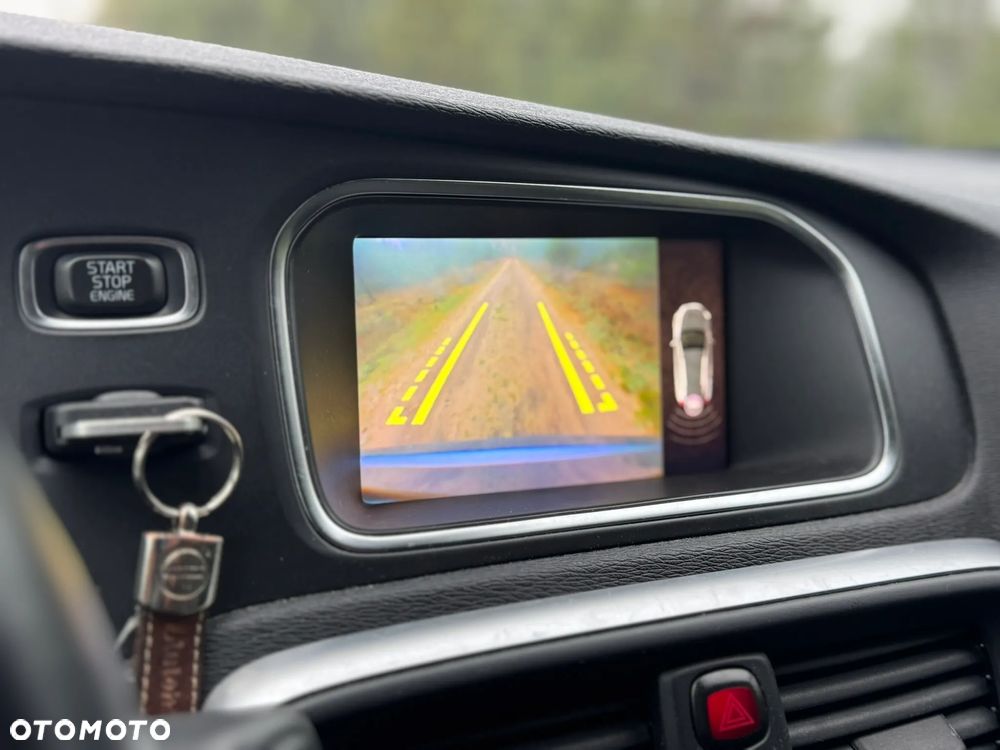 Volvo V40 Cross Country D3 - 18