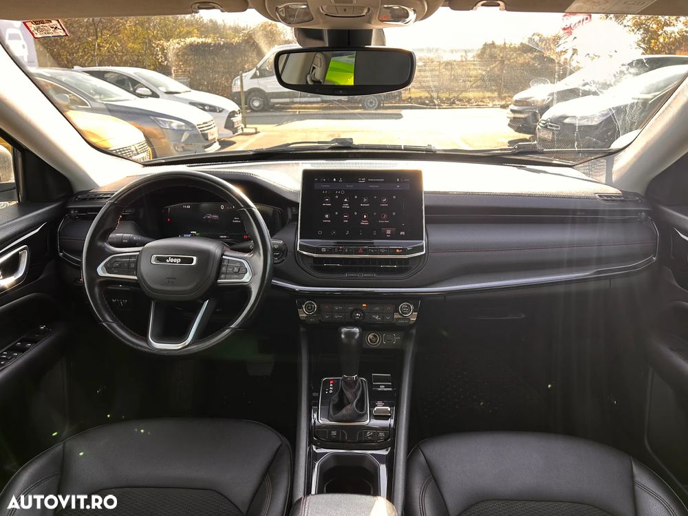 Jeep Compass - 16