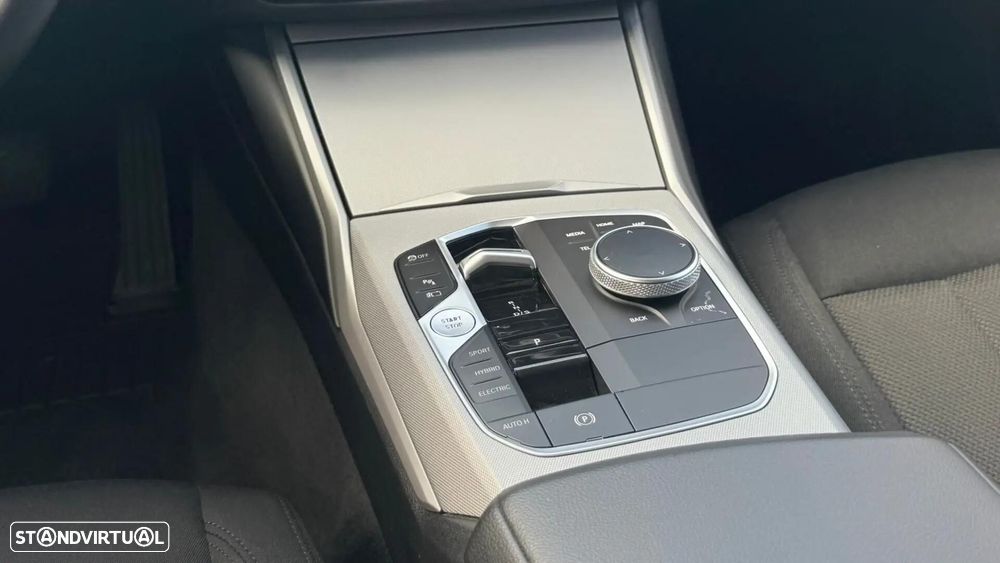 BMW 320 e Corporate Edition Auto - 14