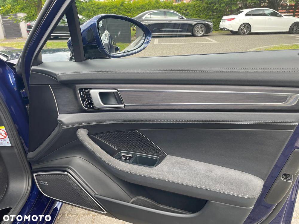 Porsche Panamera GTS - 18