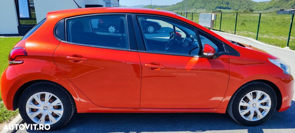 Peugeot 208 1.2 L PureTech Access - 6