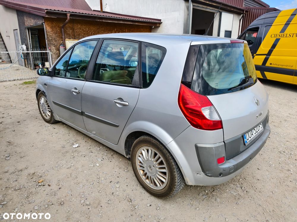 Renault Scenic 1.9 dCi Privilege - 4