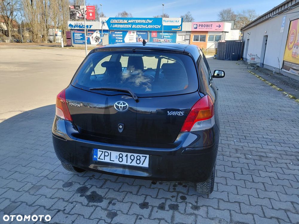 Toyota Yaris 1.33 Luna - 3