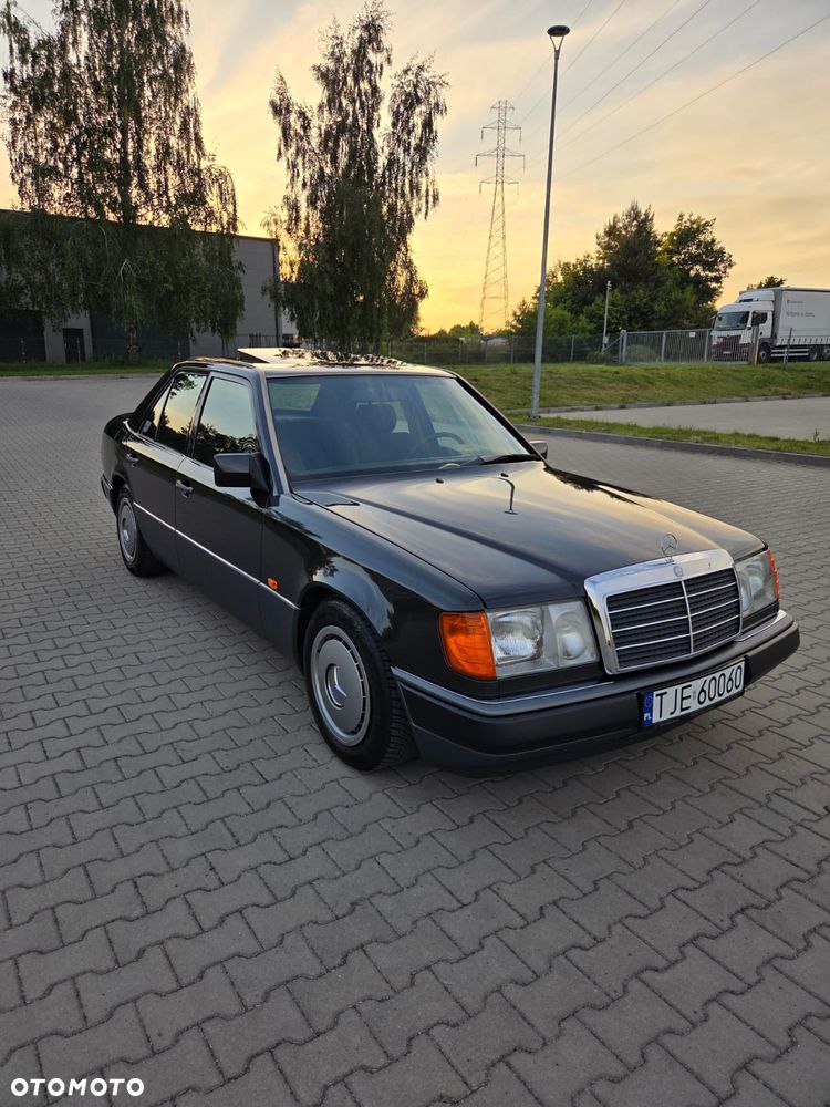 Mercedes-Benz W124 (1984-1993) ver-260-se - 1