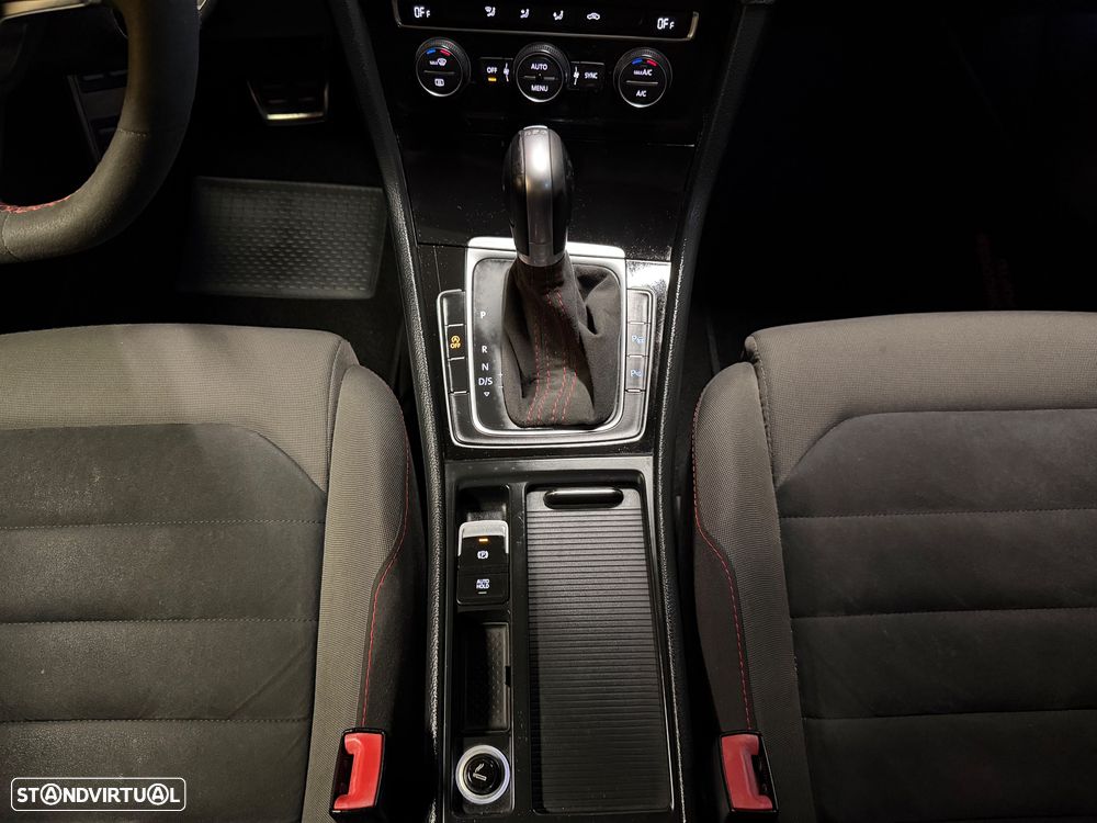 VW Golf 1.6 TDi Best Edition DSG - 16
