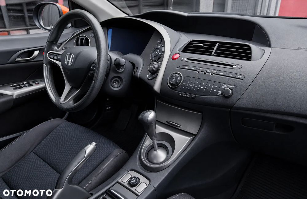 Honda Civic 1.8 Comfort - 9