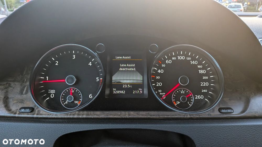 Volkswagen Passat 2.0 TDI Highline DSG - 11