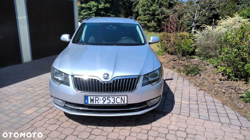 Skoda Superb 2.0 TDI Active - 2