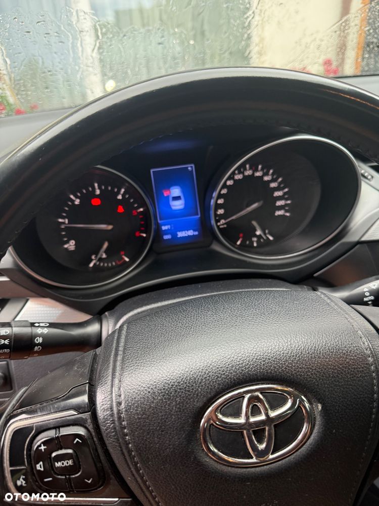 Toyota Avensis 1.6 D-4D Active - 4