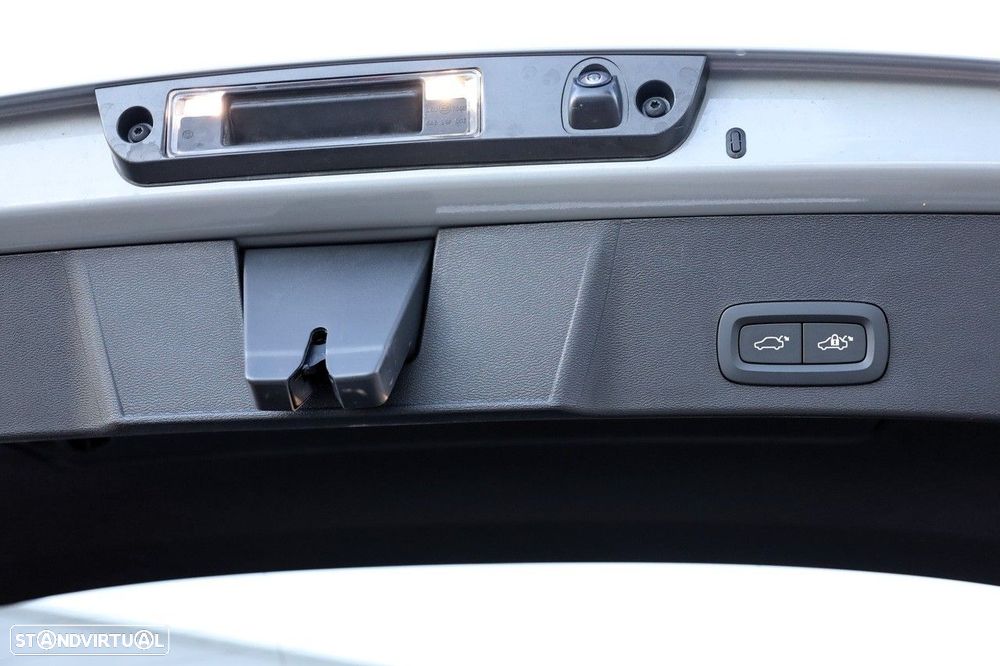 Volvo XC 40 2.0 B3 Core - 5