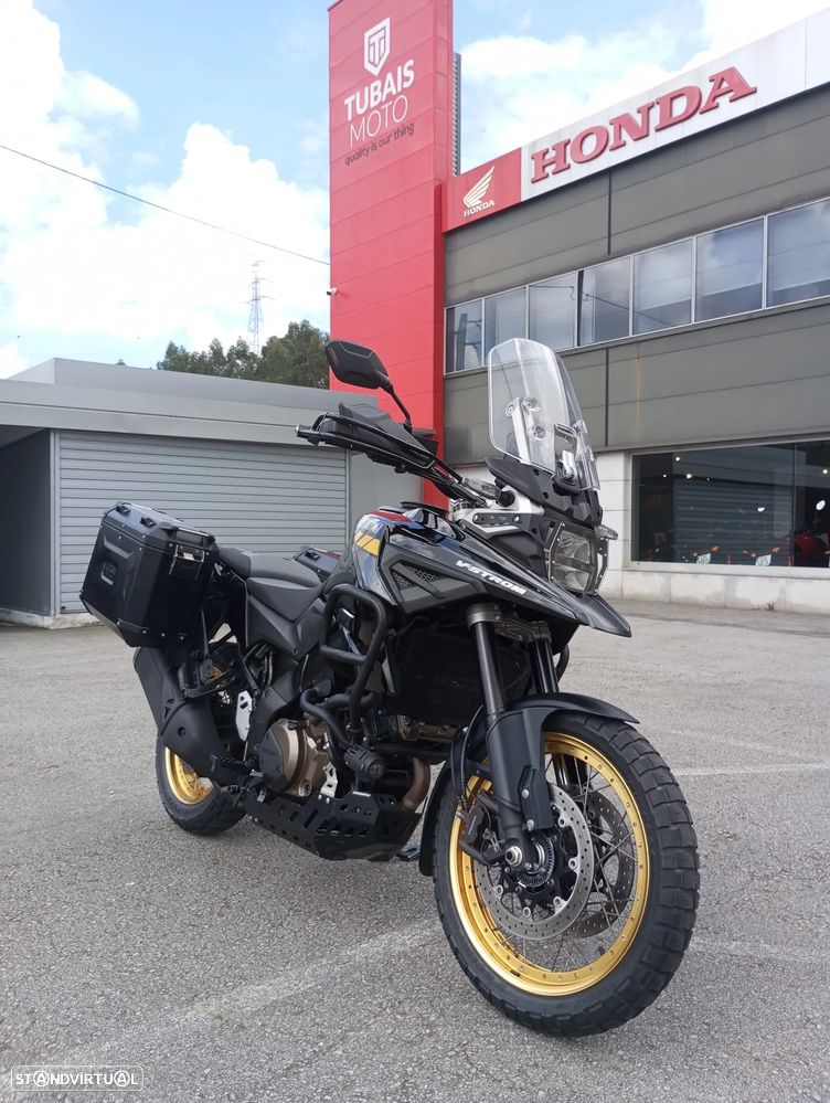 Suzuki v-strom - 1