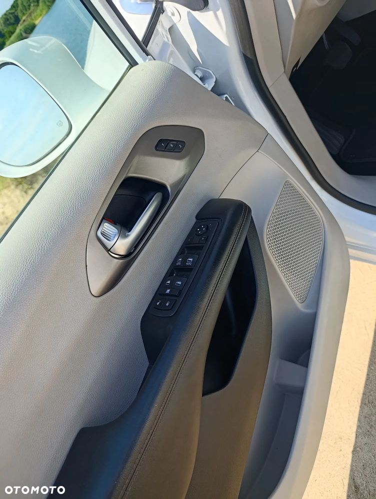 Chrysler Pacifica - 11