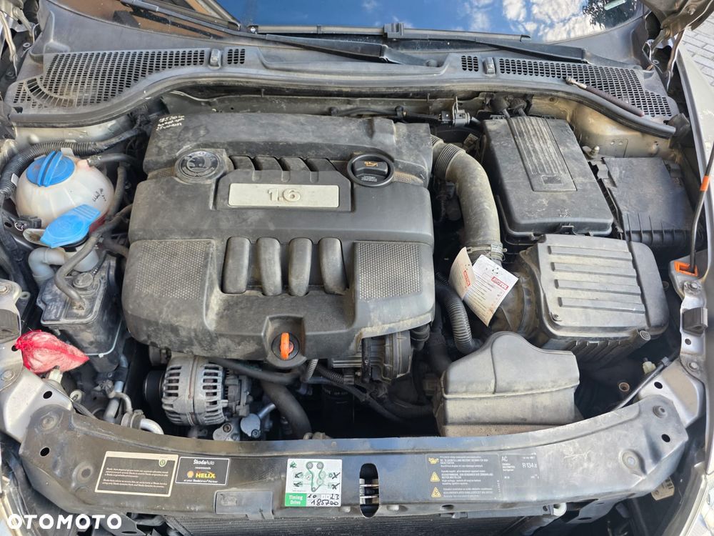 Skoda Octavia 1.6 - 10