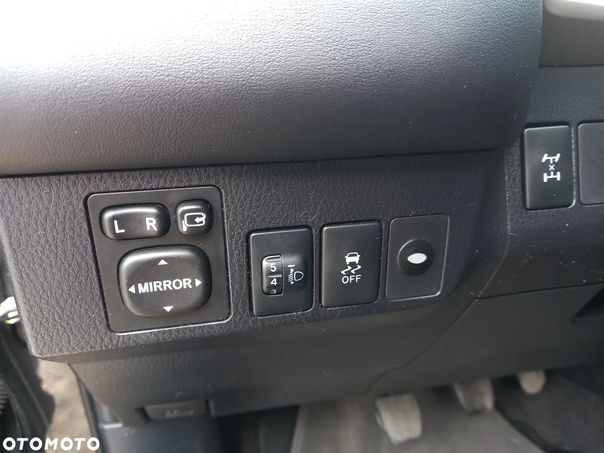 Toyota RAV4 2.0 D-4D Premium 4x2 - 19