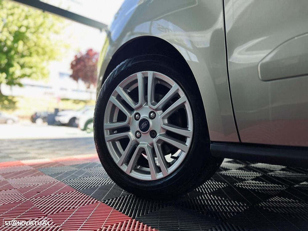 Ford Tourneo Courier 1.0 EcoBoost Titanium - 15