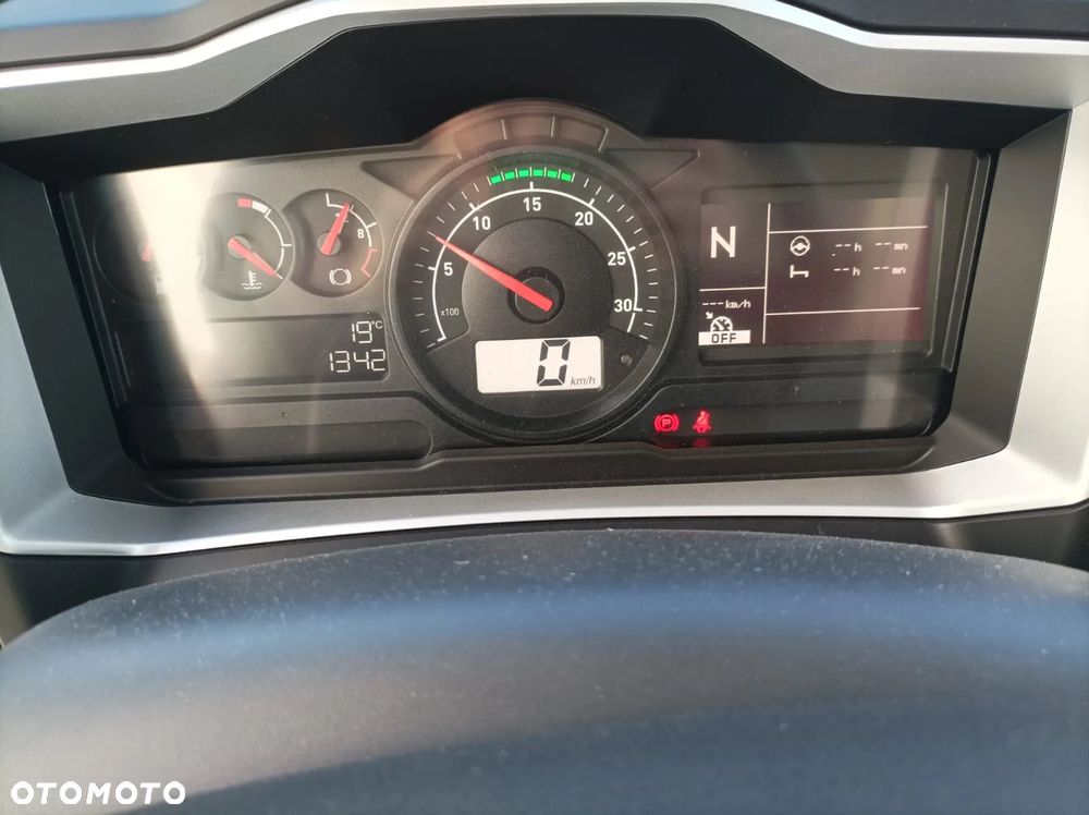 Renault D 26 wide - 10