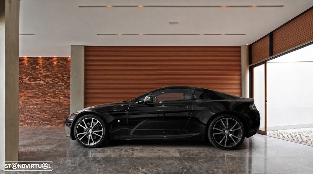Aston Martin Vantage Coupe V8 N420 Sportshift - 2