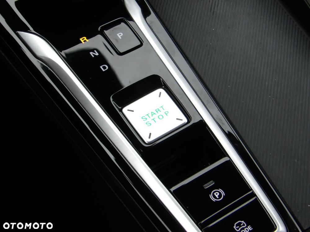 MG ZS 1.5 HEV+ Exclusive - 30