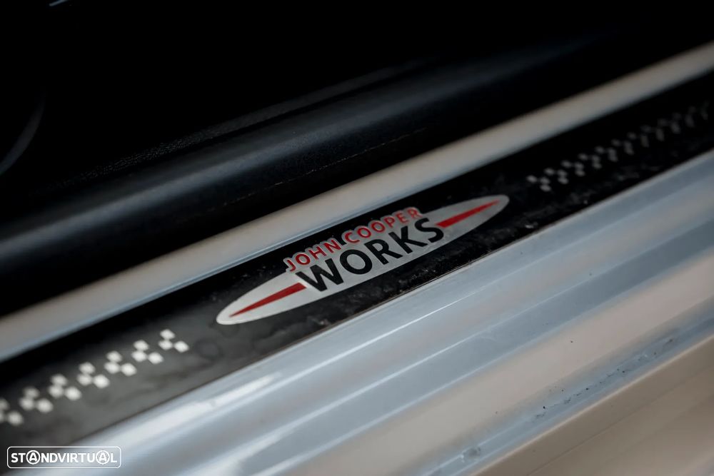 MINI 3 Portas John Cooper Works - 15