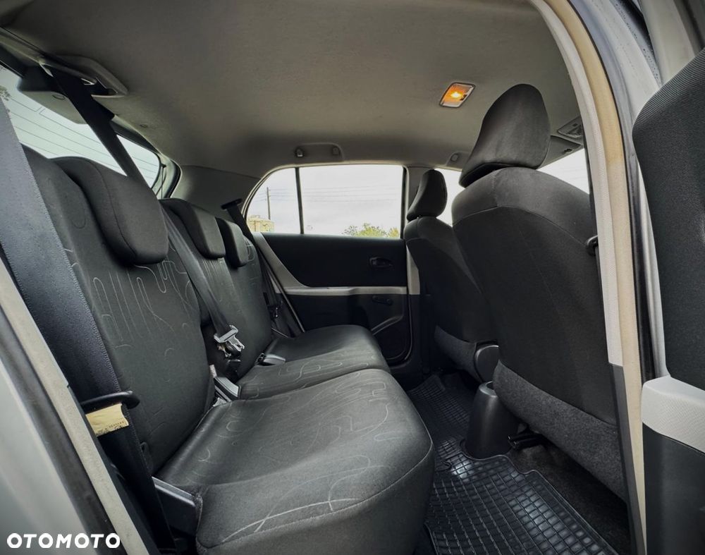 Toyota Yaris 1.33 Luna - 9