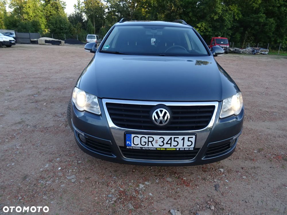 Volkswagen Passat - 2