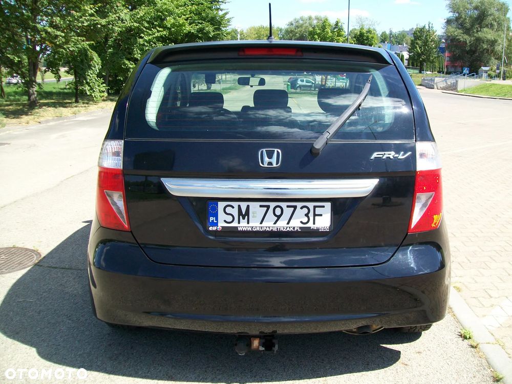 Honda FR-V - 11