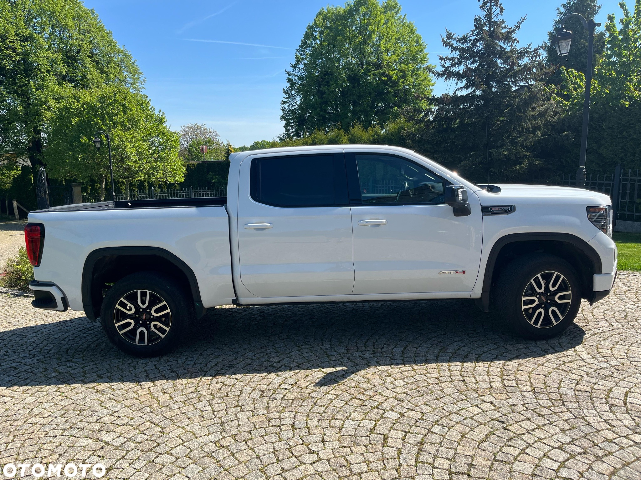 GMC Sierra - 34