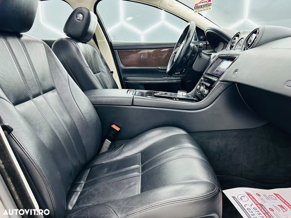 Jaguar XJ 30d Premium Luxury - 21