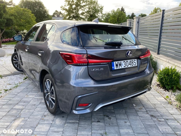 Lexus CT 200h Elegance