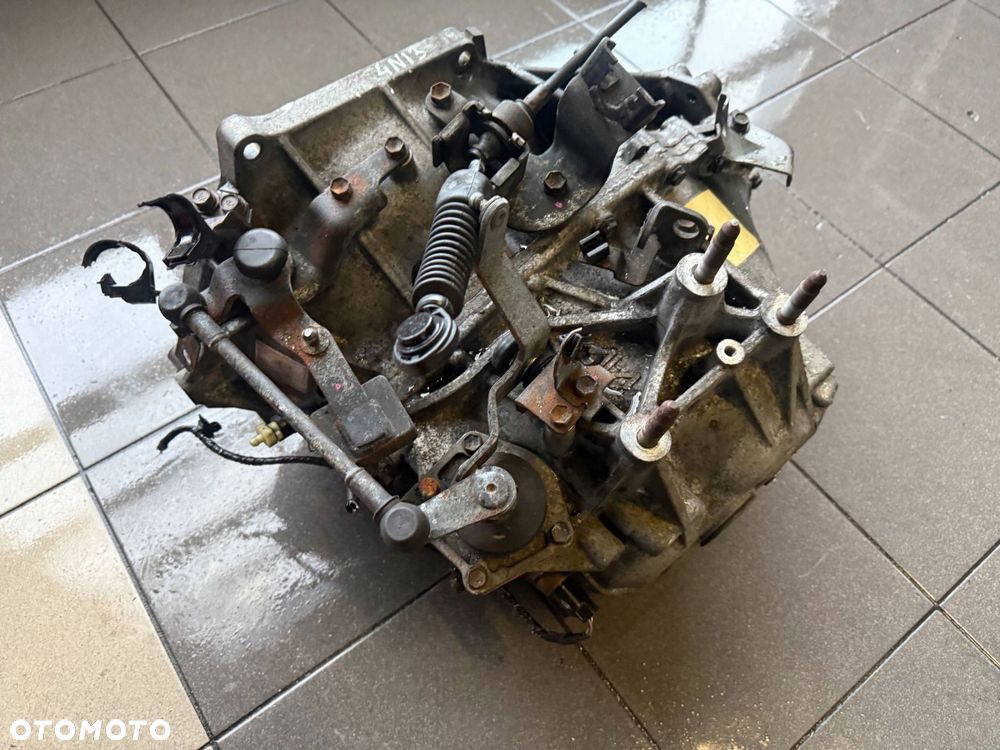 SKRZYNIA BIEGÓW 1.8 DI-D F6MBA MITSUBISHI ASX 2010 - 1