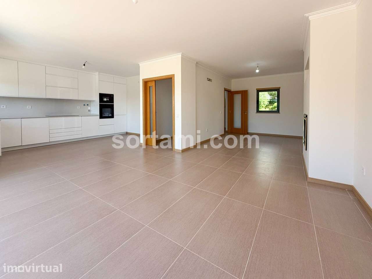 Moradia em Banda T2+1 Venda em Guia,Albufeira - Grande imagem: 2/31